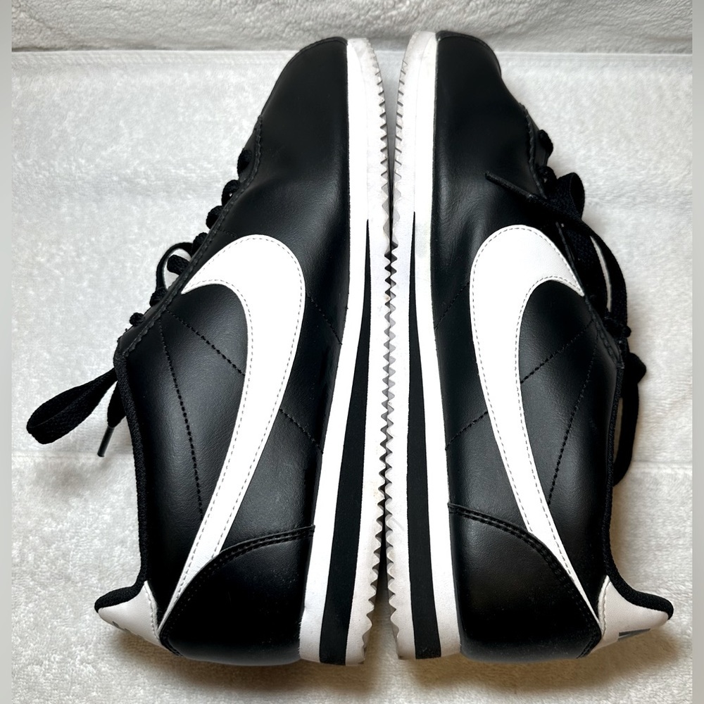 Nike Cortez unisex black and white classic style tennis shoes sneakers retro - Picture 3 of 10